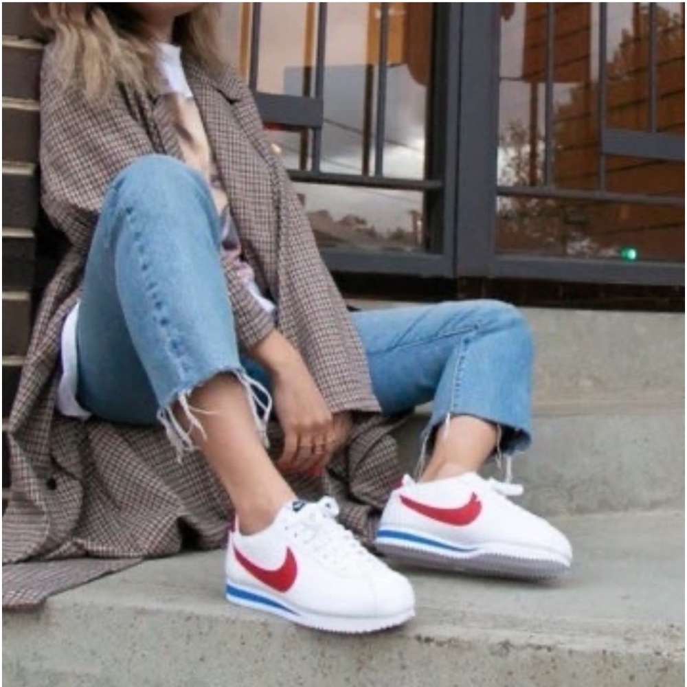 Nike Women's Classic Cortez Leather Running Shoes Size 10 Forest Gump